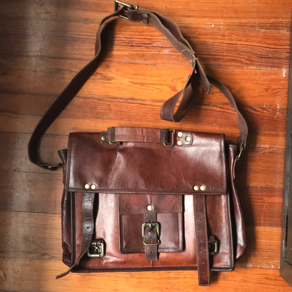 Leather messenger bag